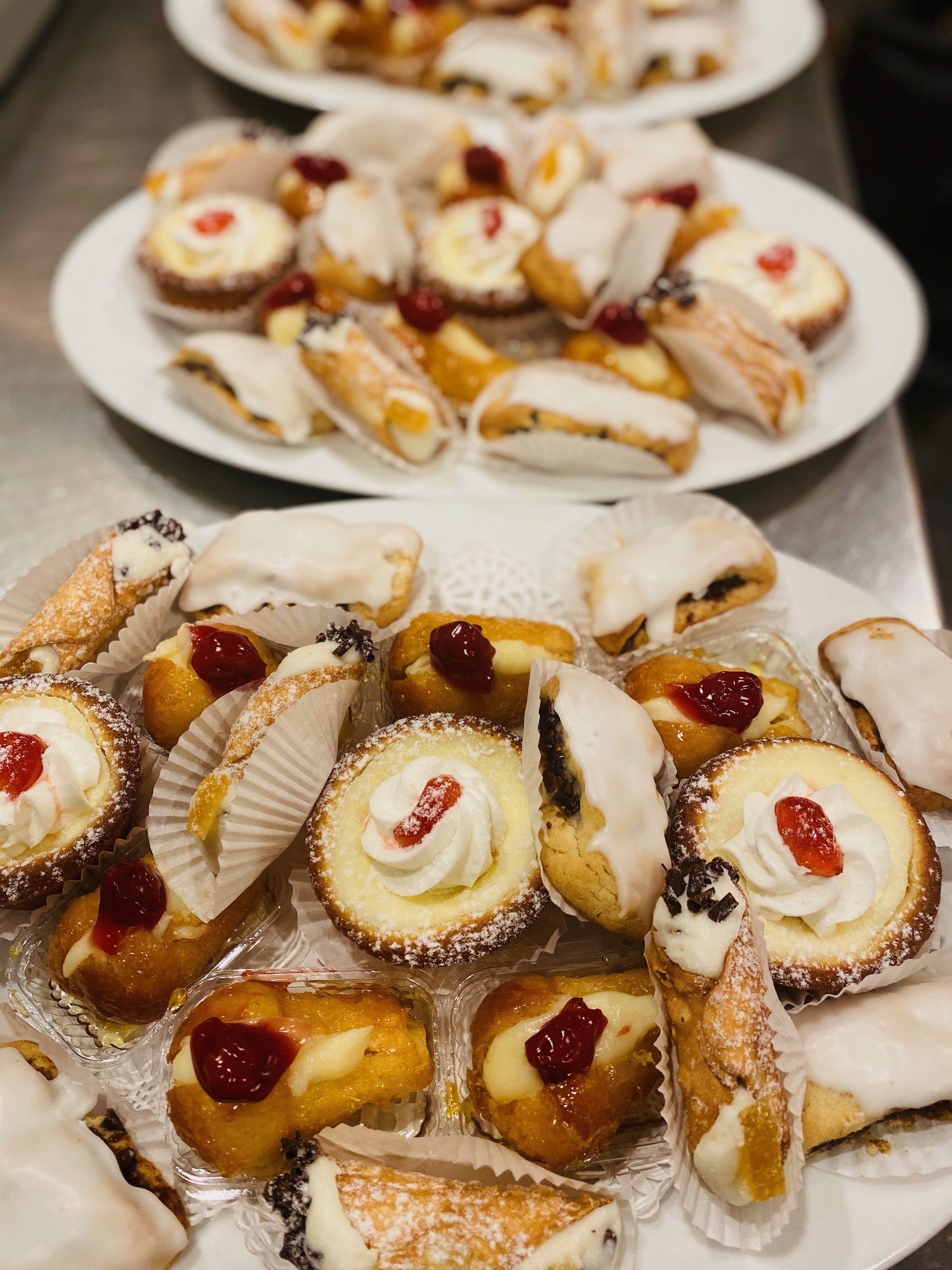 Cafe CaNole's desserts